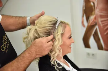 Goldfinger Hair Nails & Beauty