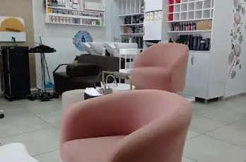 Nail house