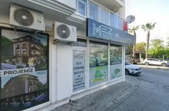 Salon İz