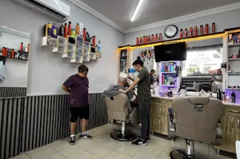 Şen erkek kuaför salonu