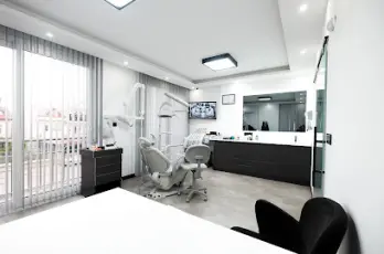 Periodontist Uzm. Dt.Gözde Dinç-Diş hekimi Çağrı Cantürk