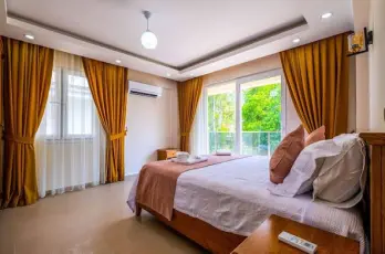 Infinity Lily Villa 1