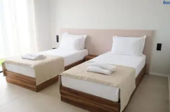 Ashta Suites / Zen Suite