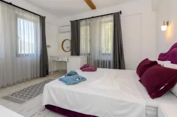 Kaya Köy'de Özel Havuzlu, 5 Yatak Odalı Lüks Villa Albera