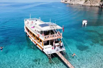 Baba Tekin's daily boat trip