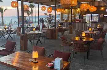 Middoor Restorant Cafe&Bar