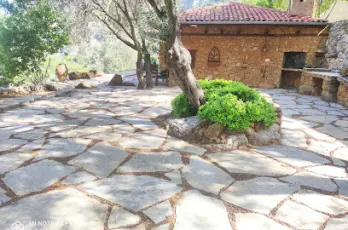 Juicy Mountain Retreat