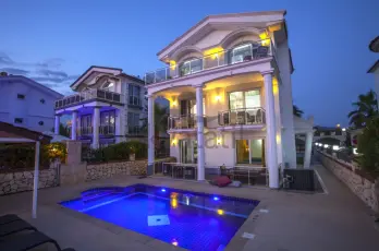 Villa Luna