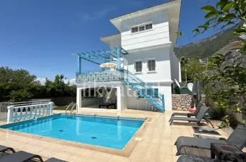 Villa Vira