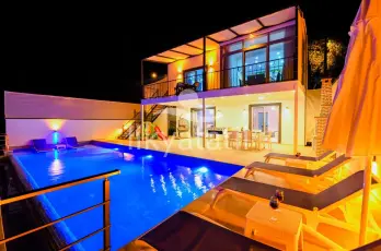 Villa Elara