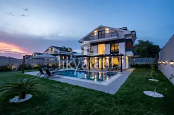 Villa Nira 1