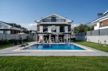 Villa Nira 2