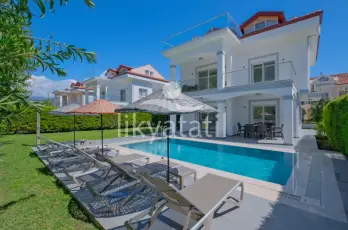 Villa Zerova 1